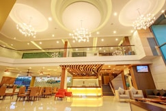Aqua Resort Phuket - Near Beach and Chalong Pier, Phuket